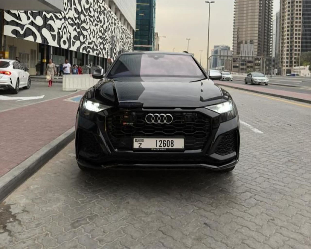 Audi RSQ8