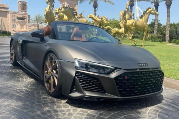 Audi R8